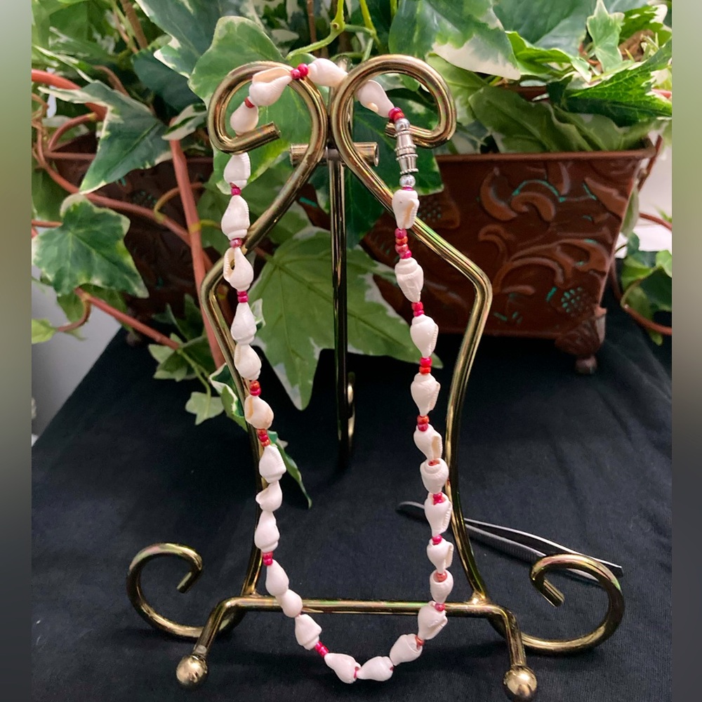 Seashell Choker With Red Beads Accents